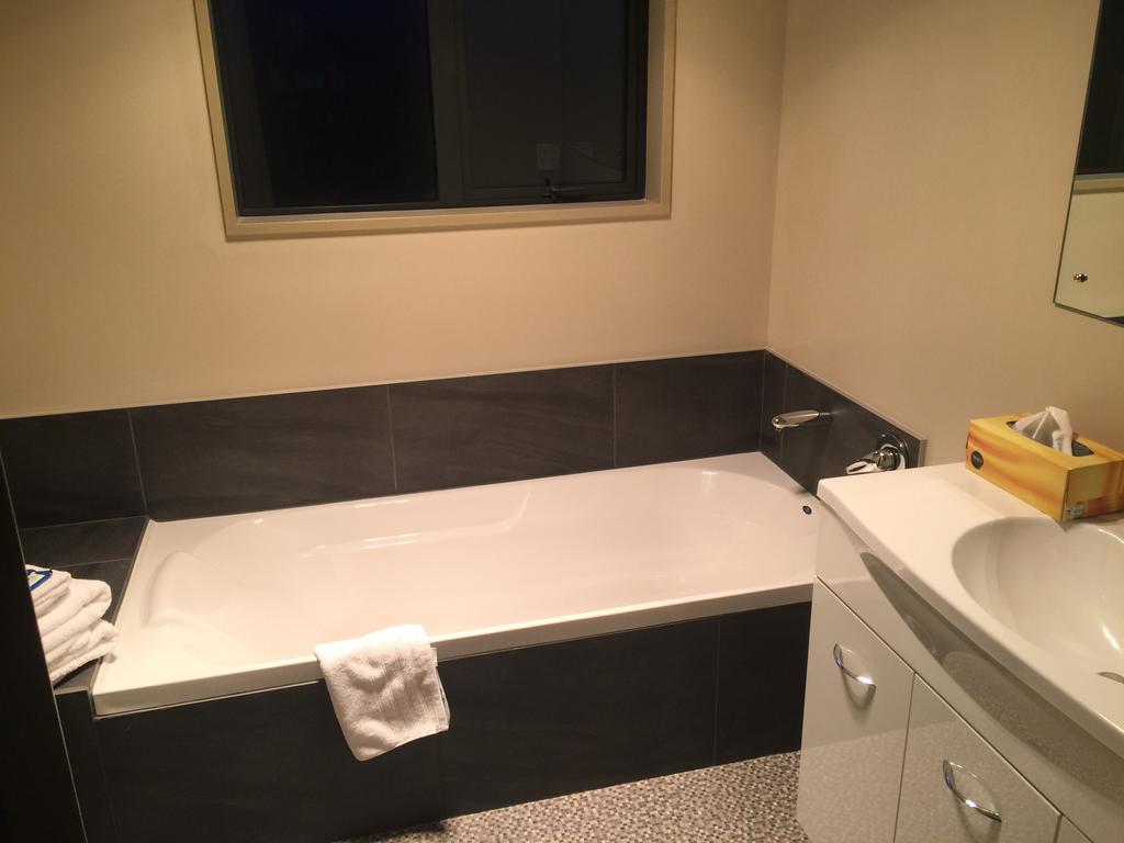 Lawrence Townhouse Accommodation 18A Экстерьер фото